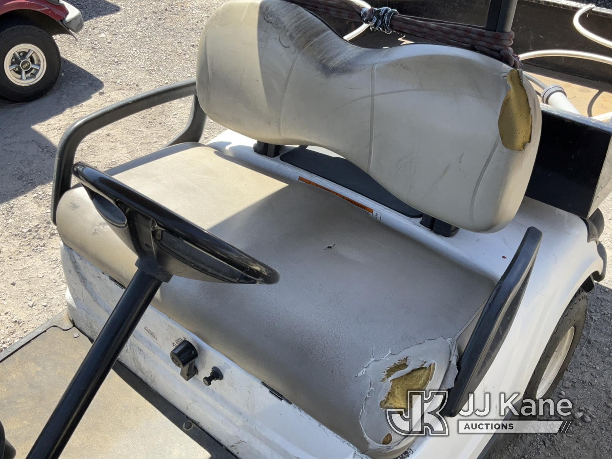 (Jurupa Valley, CA) 2011 Yamaha Golf Cart Not Running , No Key, Missing Parts