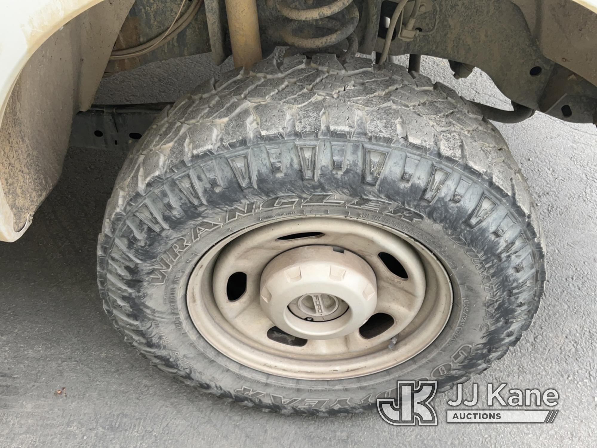 (Jurupa Valley, CA) 2013 Ford F250 4x4 Extended-Cab Service Truck Runs & Moves, Airbag Light On, Int
