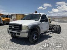 2006 Ford F450 Cab & Chassis Runs & Moves) (Check Engine Light On