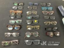 Glasses (Used) NOTE: This unit is being sold AS IS/WHERE IS via Timed Auction and is located in Juru