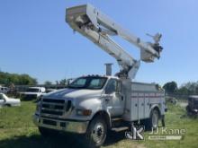 Versalift VST6000 MHI, Articulating & Telescopic Material Handling Bucket Truck center mounted on 20