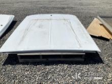 Undercover Tonneau Cover (Operates) NOTE: This unit is being sold AS IS/WHERE IS via Timed Auction a