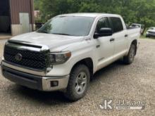 (Oil Springs, KY) 2019 Toyota Tundra 4x4 Crew-Cab Pickup Truck Runs & Moves) (Body Damage