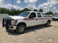 (Charlotte, NC) 2014 Ford F350 4x4 Crew-Cab Pickup Truck Runs & Moves) (Body Damage