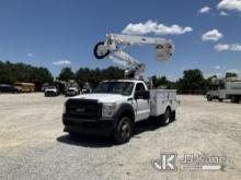 (Villa Rica, GA) Altec AT40G, Articulating & Telescopic Bucket mounted behind cab on 2016 Ford F550