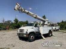 Altec D845A-TR, Digger Derrick rear mounted on 2001 GMC C7500 Utility Truck Runs, Moves & Uppers Ope