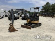 2014 John Deere 27D Mini Hydraulic Excavator Runs, Moves & Operates) (Hyd Leak, Body/Paint/Rust Dama