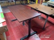 (Sioux Falls, SD) Lot of (3) desks Used