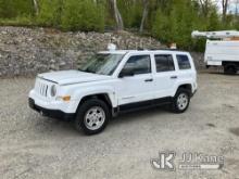 2015 Jeep Patriot 4x4 4-Door Sport Utility Vehicle Runs & Moves) (Bad Battery, Body & Rust Damage