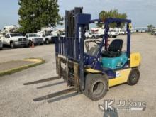 (Kansas City, MO) 2000 Komatsu FG30T-12 Rubber Tired Forklift Runs, Moves & Operates