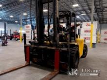 2005 Hyster HD190HD Pneumatic Tired Forklift, Indoor Warehouse Used Runs, Moves & Operates