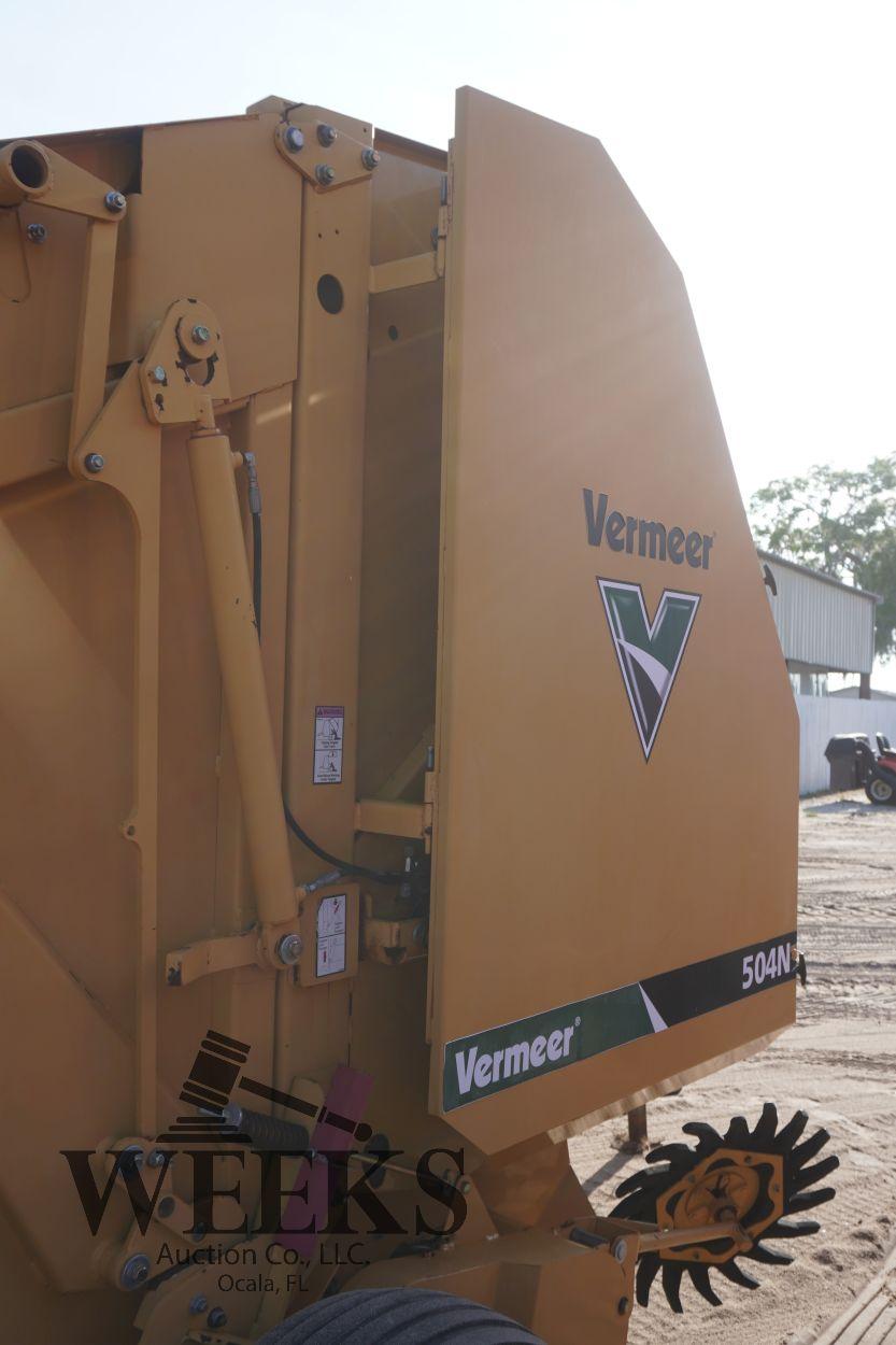 VERMEER 504W ROUND BALER