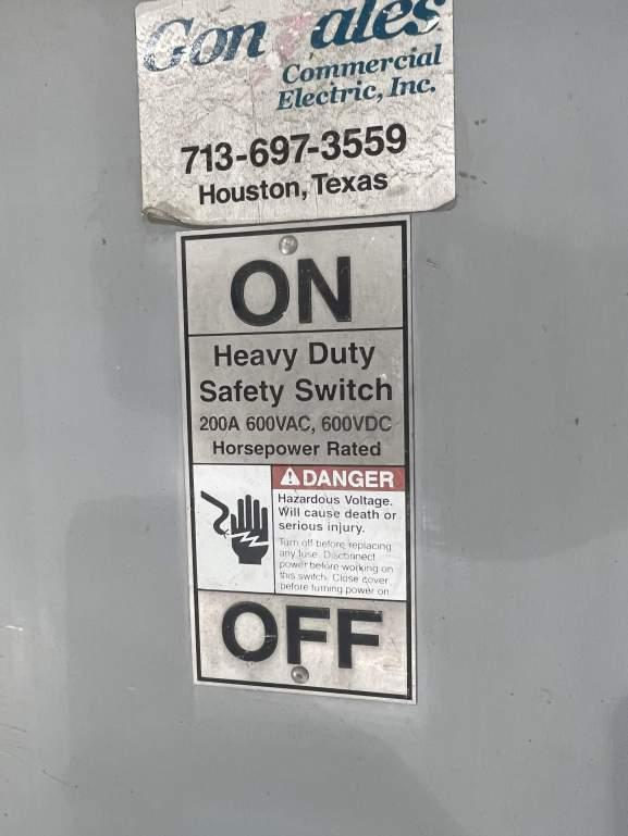 30 AMP, 60 AMP, 100 AMP, 200 AMP HEAVY DUTY SAFETY SWITCHES AND CURRENT TECHNOLOGY DISCONNECT SWITCH