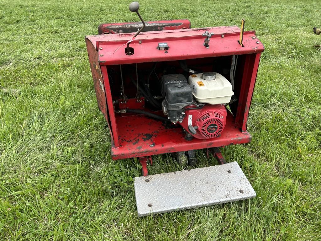 BALE WRAPPER, CUSTOM BUILT, HONDA GX240 GAS ENGINE, RUNS/WORKS, HYDROSTATIC DRIVE & STEERING, 4' X 4