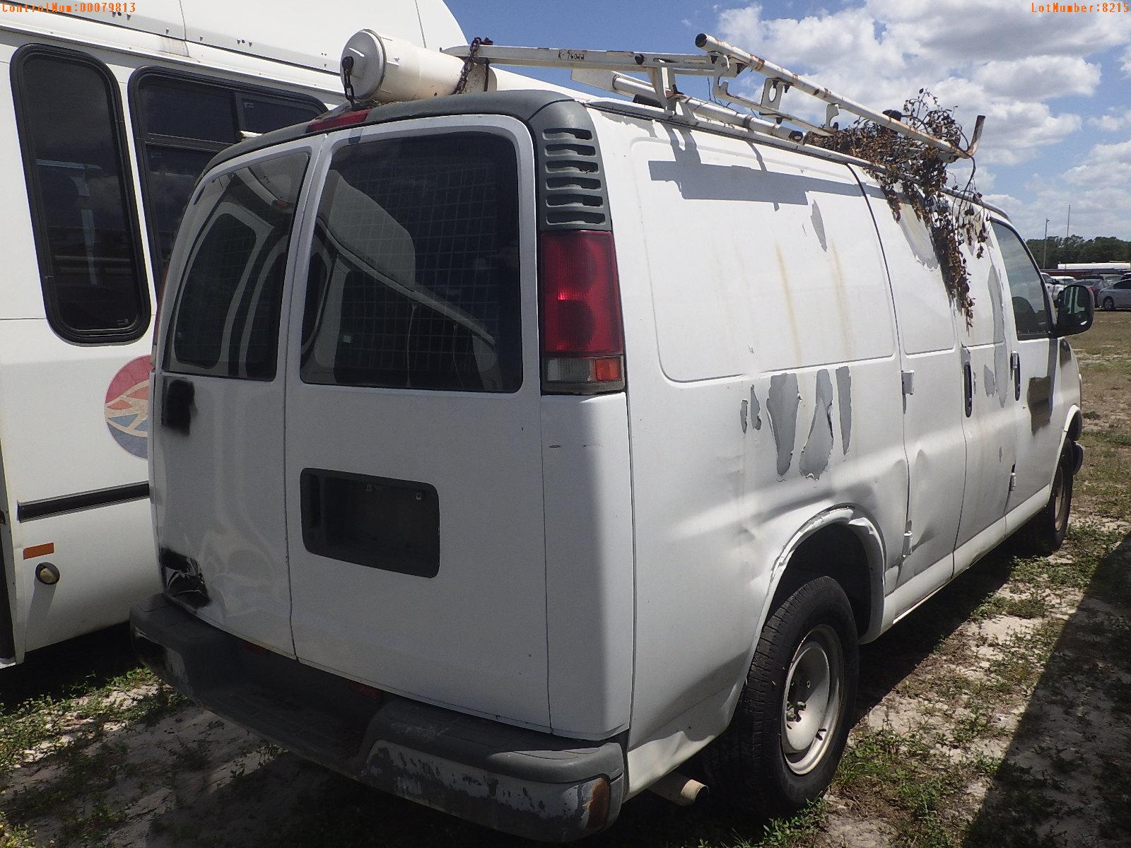 5-08215 (Trucks-Van Cargo)  Seller: Gov-Hillsborough County School 1999 GMC SAVA