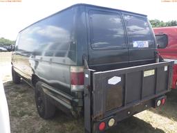 5-08228 (Trucks-Van Cargo)  Seller: Gov-Hillsborough County School 1992 FORD E35