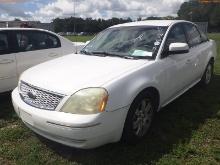 7-10242 (Cars-Sedan 4D)  Seller: Gov-Pinellas County BOCC 2007 FORD FIVEHUNDR