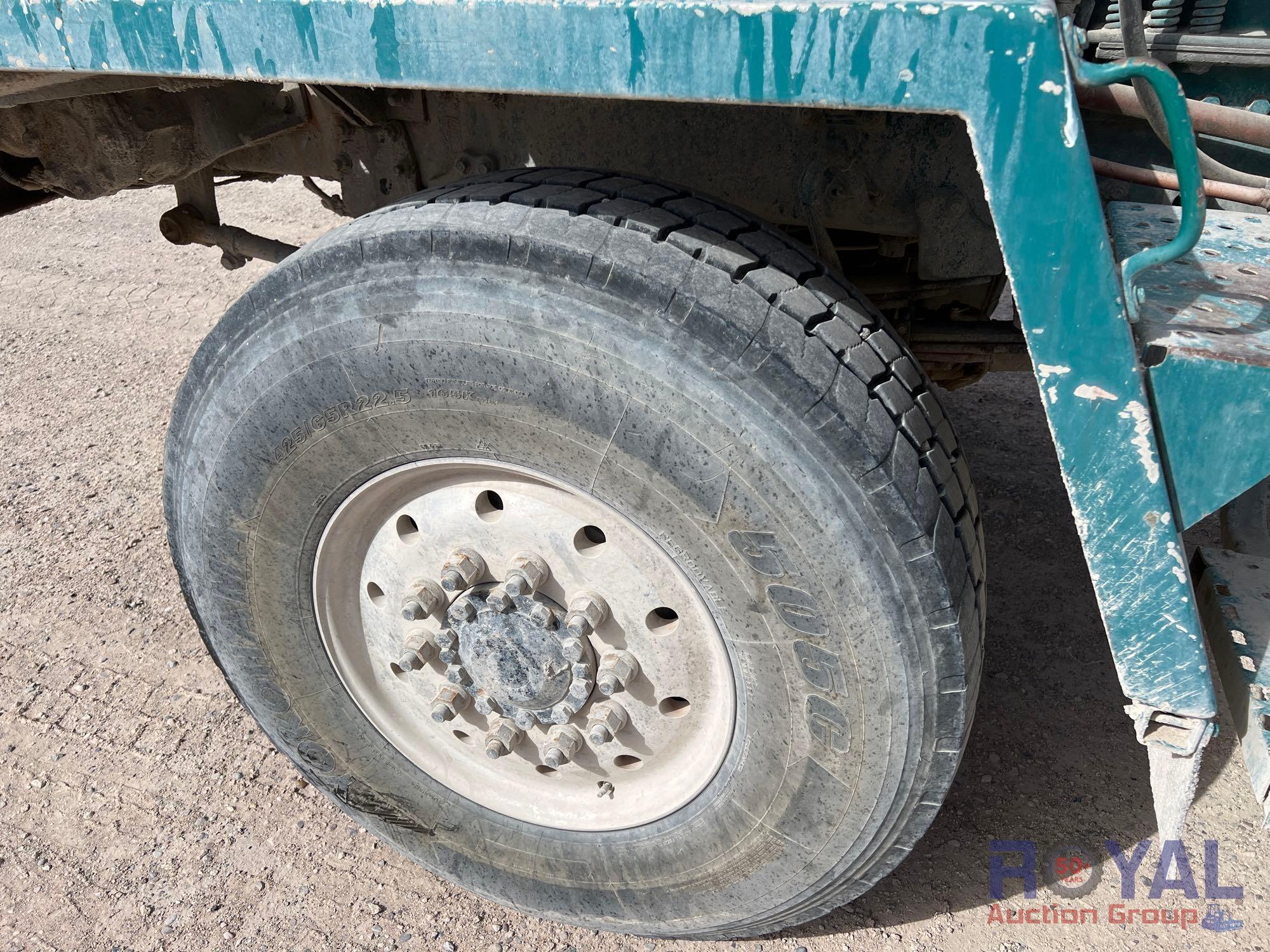 2001 Oshkosh 8x6 Concrete Mixer Truck