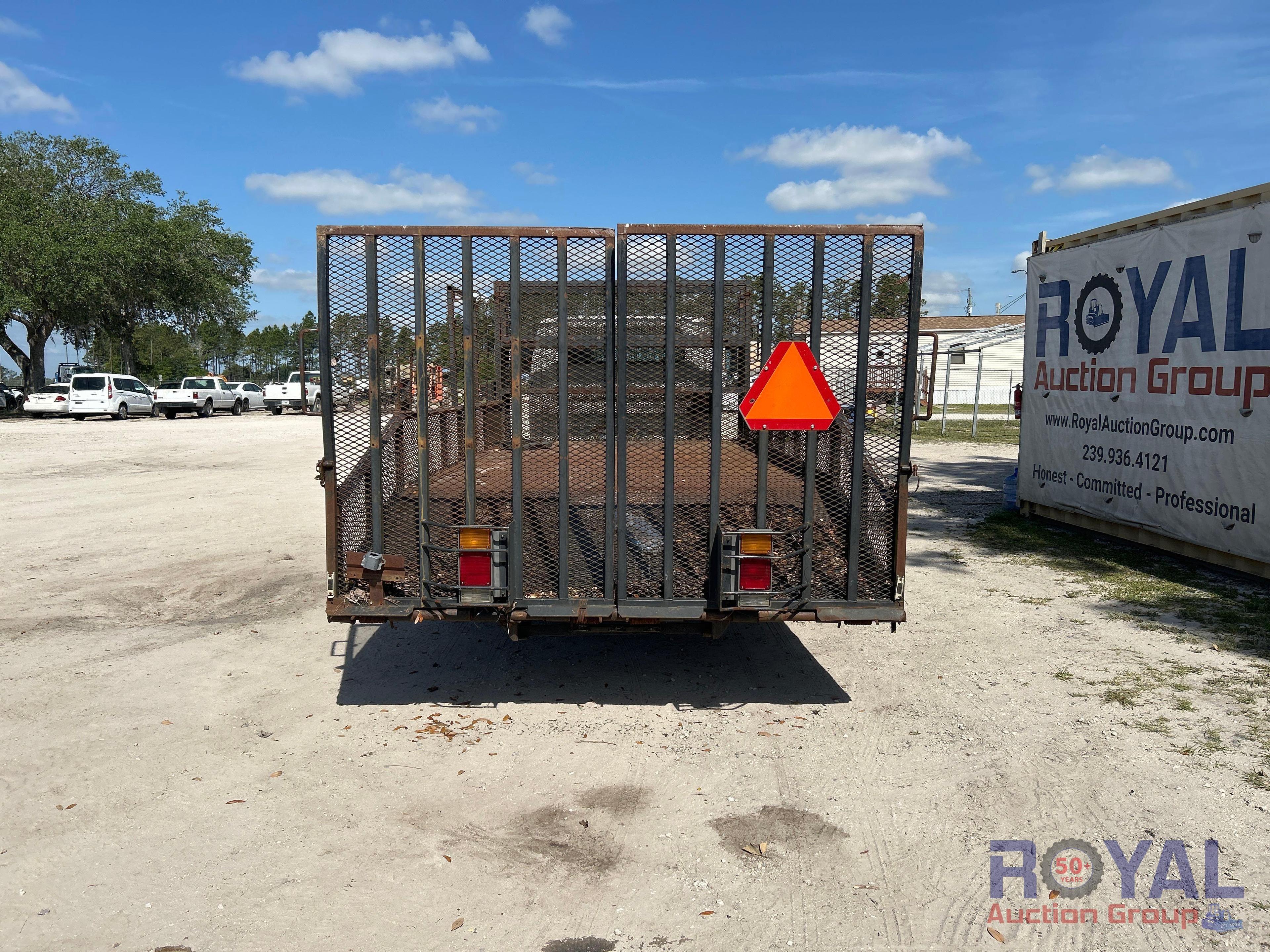 2002 Chevrolet W4500 Crew Cab Landscape Flatbed Truck