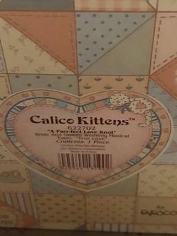 Calico kittens figurine by Enesco A purr-fect love knot musical