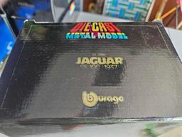 1/18 scale die cast jaguar