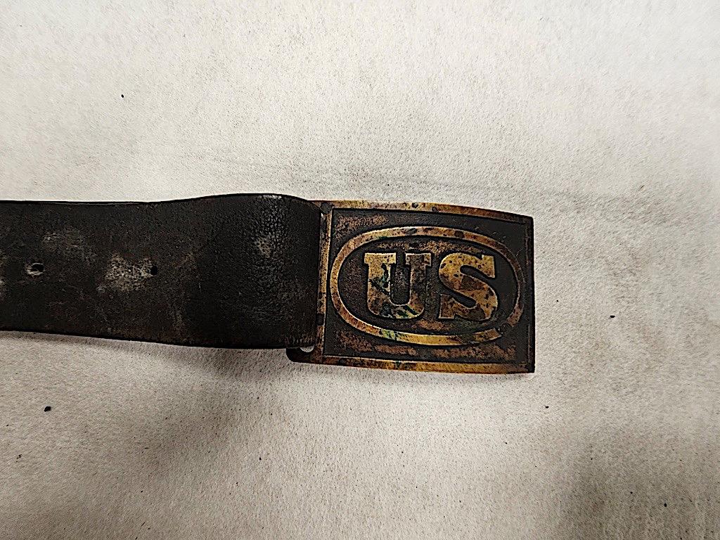 US MILITARY BELT (BLACK),  WITH BRASS RECTANGLED US BUCKLE