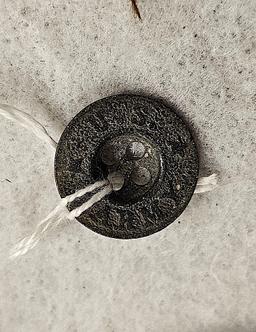 ANTIQUE US ARMY BUTTON