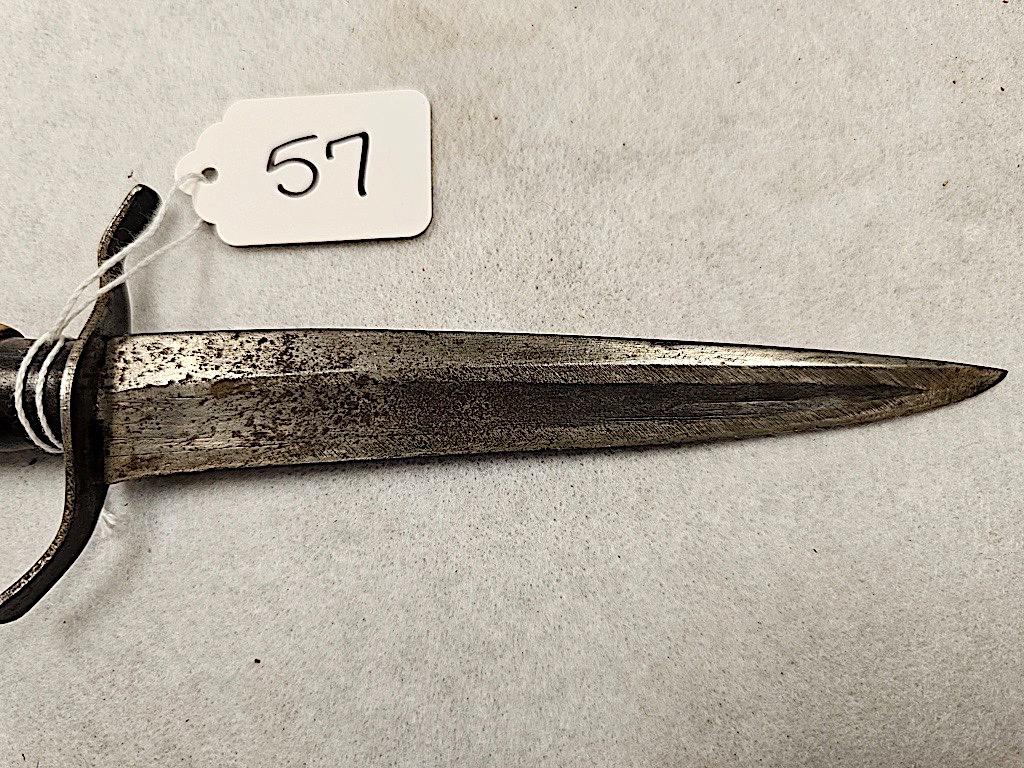 STAG HANDLED DAGGER KNIFE (WRITING UNREADABLE) WITH SHEATH