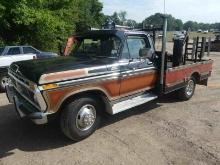 1977 Ford F350 Ranger Flatbed Rig Truck, s/n F375NZ01352: 2wd, 460 Eng., 4-
