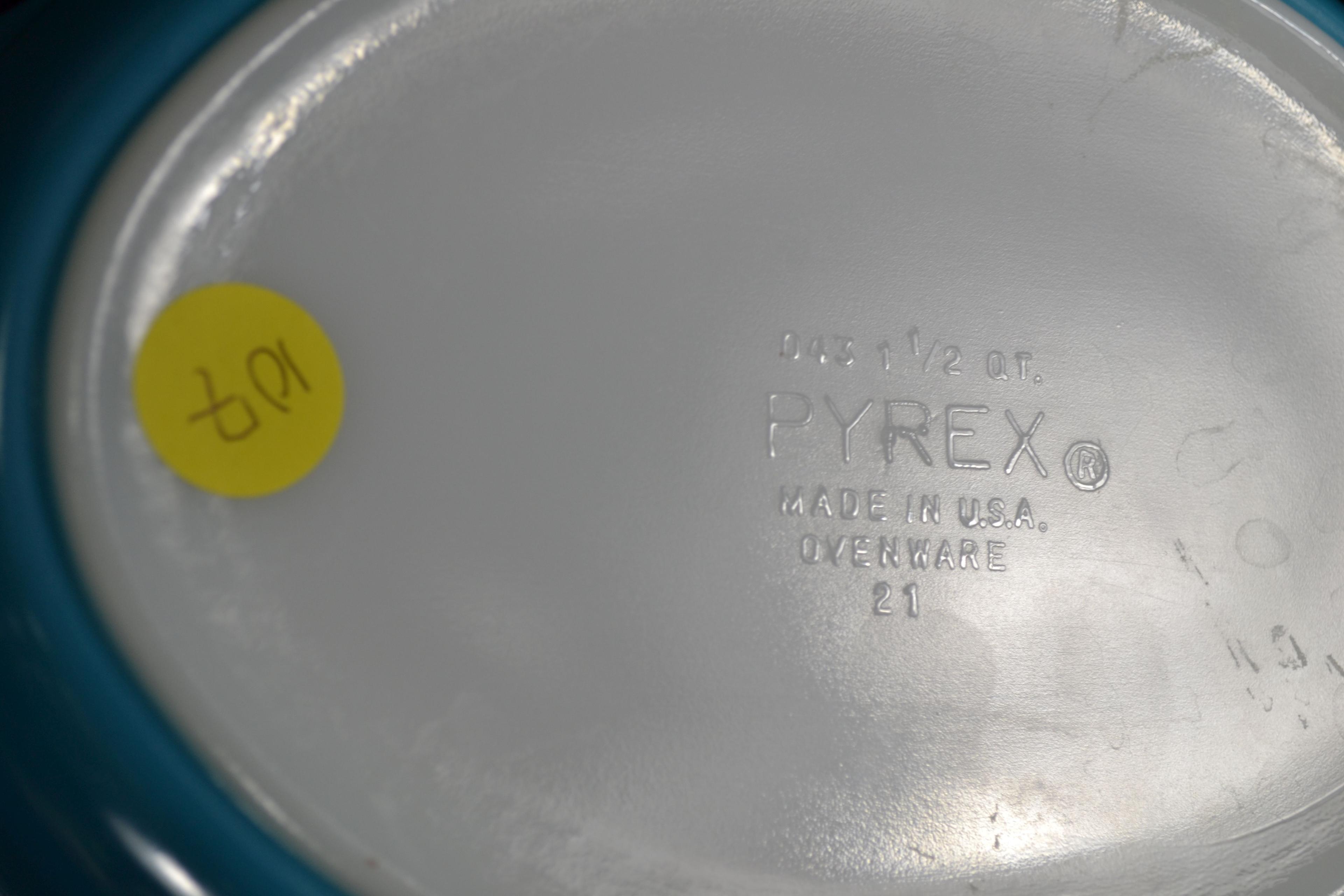 Pyrex New Horizon No. 043 Casserole w/Lid; Mfg. 1969-1972