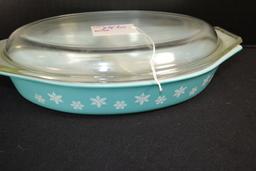 Pyrex White Snowflake on Turquoise Divided Dish w/Lid; Mfg. 1958-1967