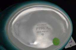 Pyrex White Snowflake on Turquoise No. 043 Casserole w/Lid; Mfg. 1956-1967