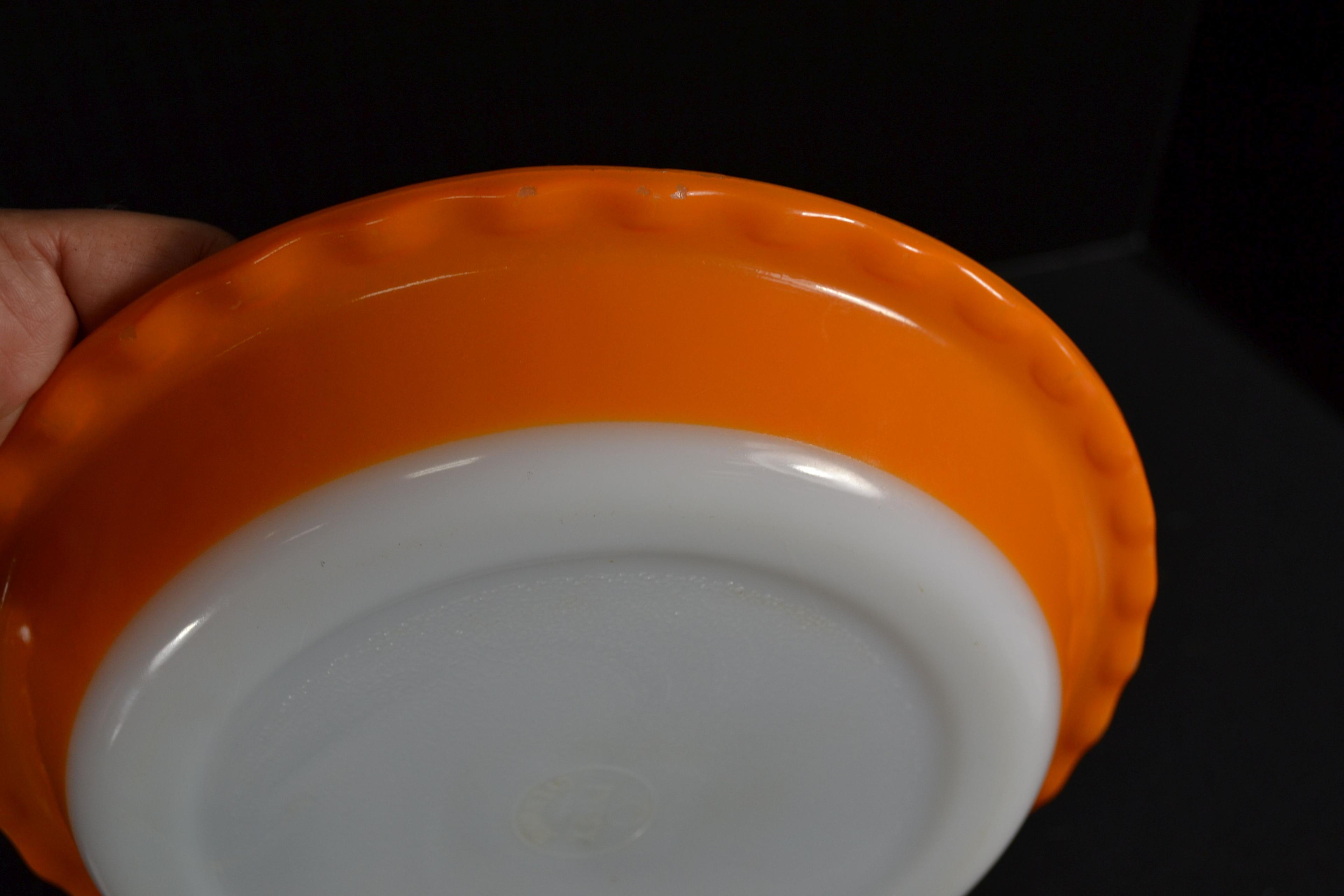 AGEE Pyrex 9" Fluted Orange Pie Plate from Australia