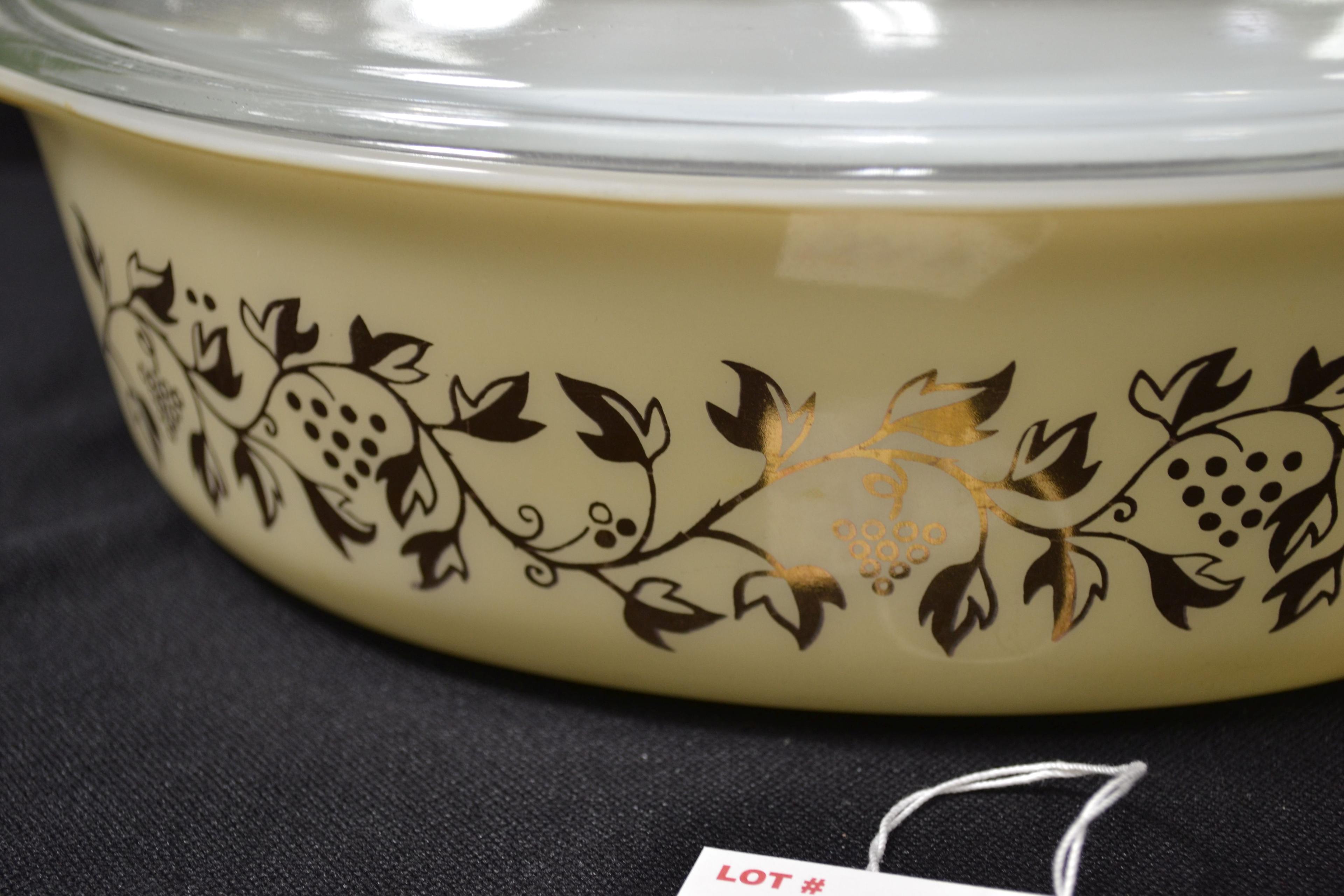 Pyrex 1959 Promotional Golden Casserole Grapes 045 w/Lid; No Chips