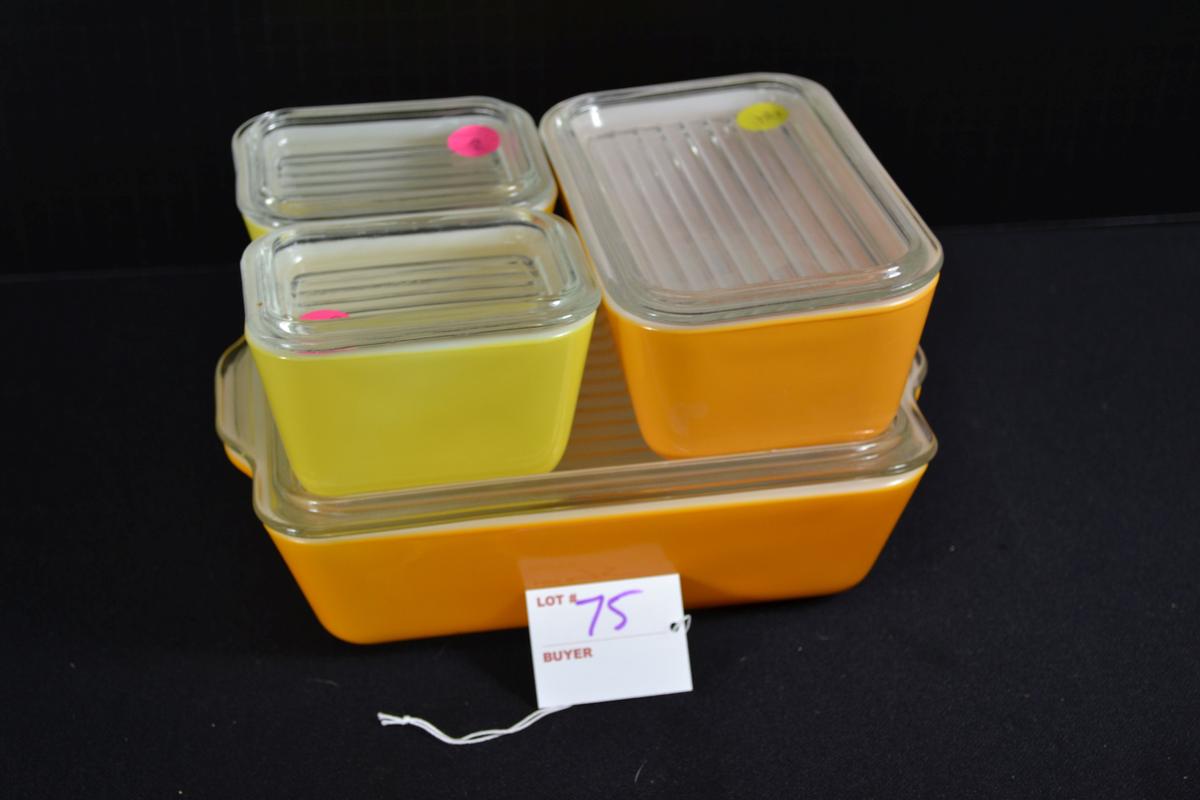 Pyrex Daisy Refrigerator Set including Nos. 501 (x2), 502, and 503 w/Lids; Mfg. 1968-1976