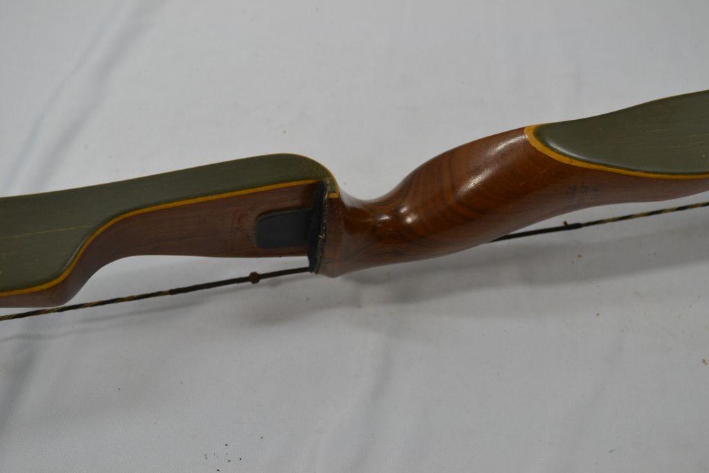 Bear Glass Powered Long Bow; Kodiak Magnum With Bear Emblem, # 904626, Has Bow String, Amo- 52" #35