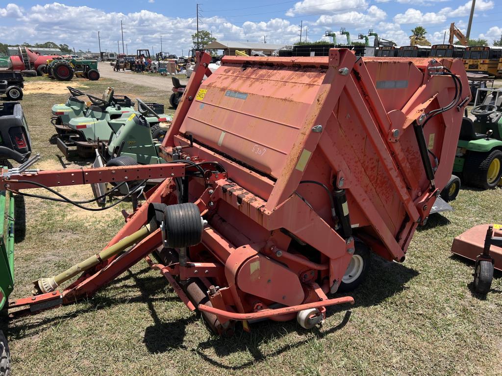 2007 WIEDENMANN SUPER 500 TURF SWEEPER