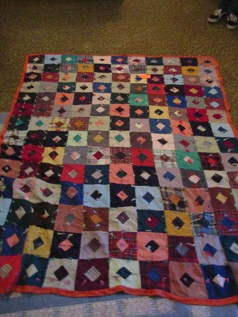 HANDMADE TACK QUILT  67 X 77