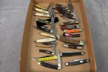 LARGE ASSORTMENT OF POCKET KNIVES INCLUDING, SCHRADE, PARKER, KUTMASTER, HEN AND ROOSTER & MORE