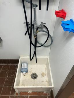 Diversey J-Fill Station 4 W/ Poly Basin