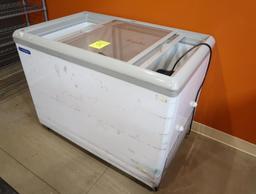 Metalfrio chest showcase freezer
