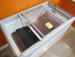 Metalfrio chest showcase freezer