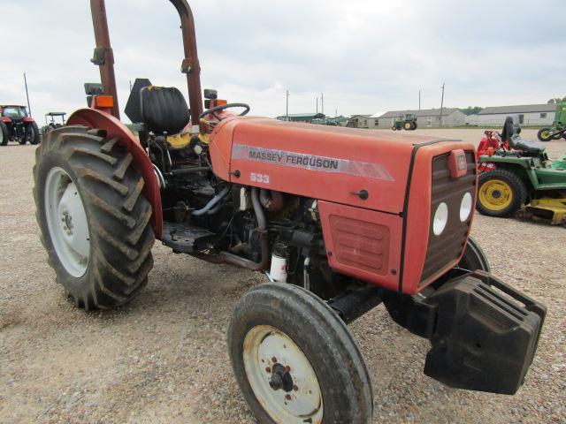 4544 533 MASSEY FERGUSON 2 POST 2WD 13.6X28 680 HOURS