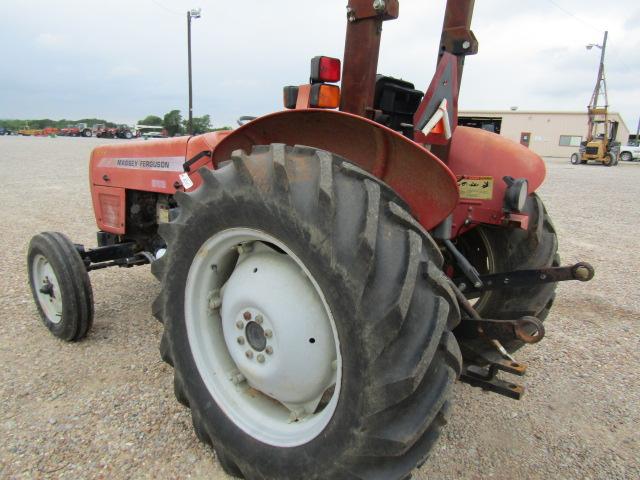 4544 533 MASSEY FERGUSON 2 POST 2WD 13.6X28 680 HOURS