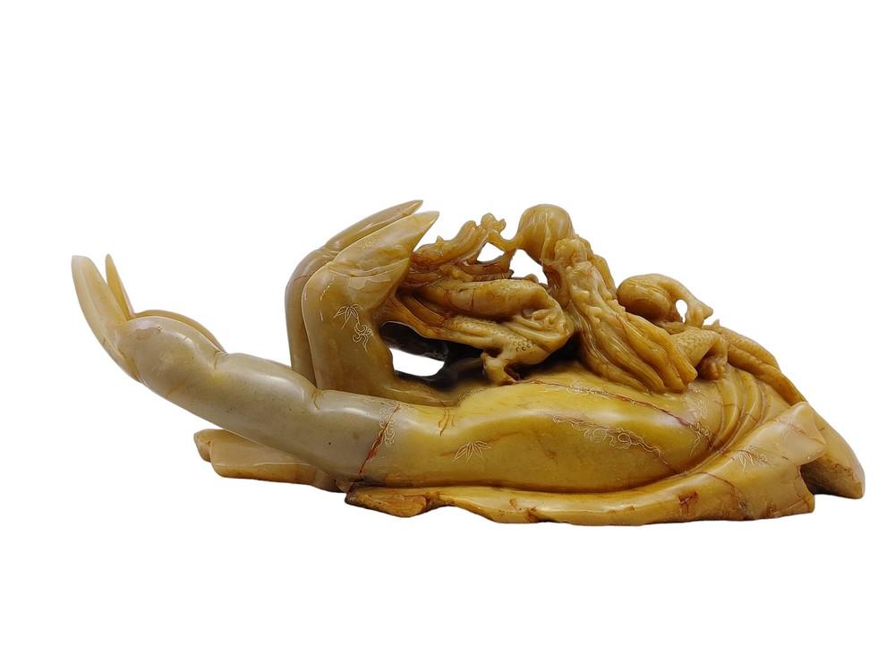 Old Chinese Tian Huang Shoushan Stone Carving Dragon Play