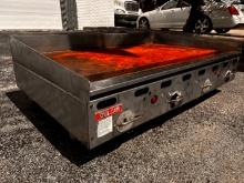 VULCAN 48" Flat Top Grill / Gas Grill - Commercial Flat Top Grill