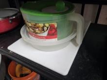 Salad Spinner and Cutting Board