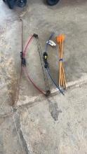 (3) KIDS BOWS AND 10 ARROWS