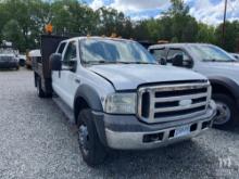 2006 Ford F550 XLT Flatbed Utility Truck