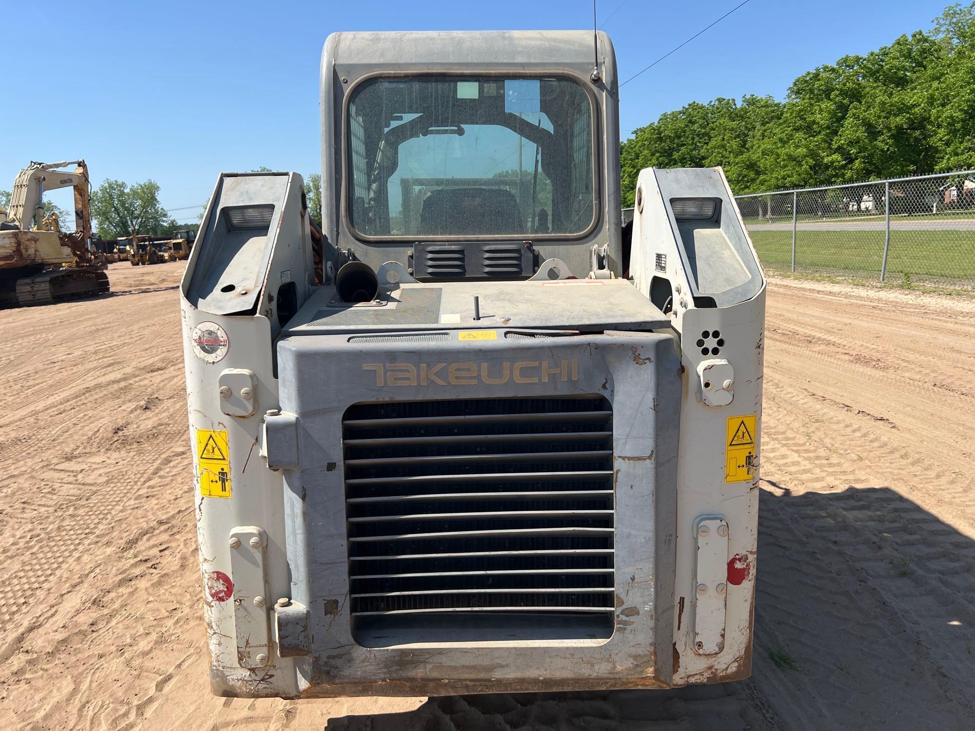 2016 TAKEUCHI TL8 SKID STEER